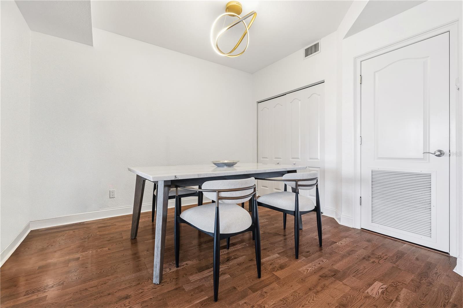 750 4TH AVENUE S 403C