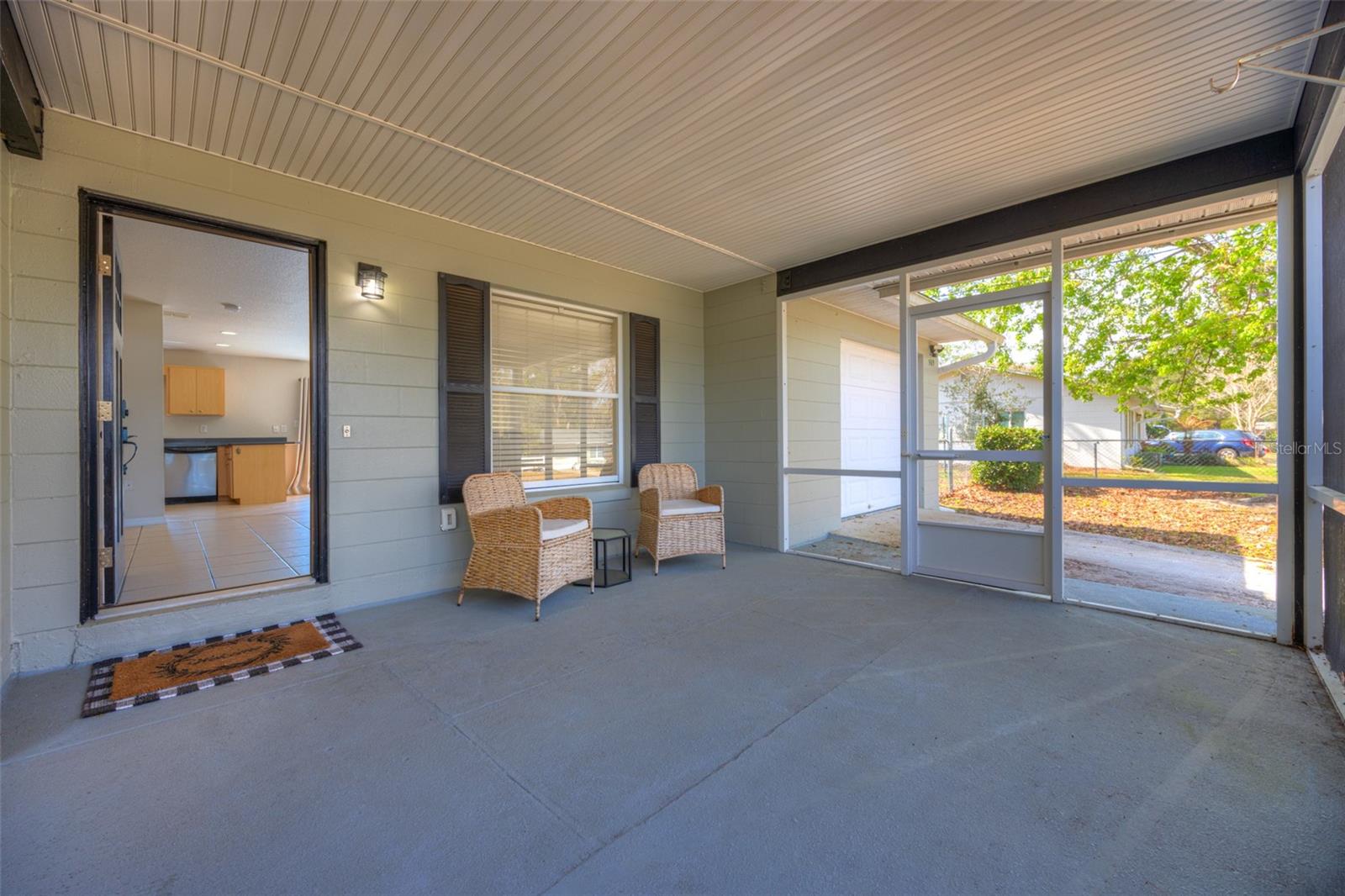 TRIPLE S UNIT 01 - Residential