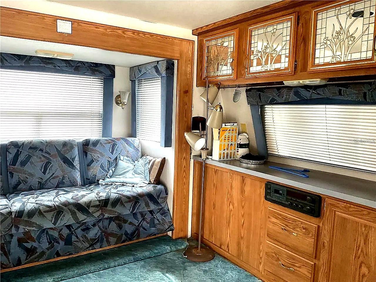 HERE & THERE PALM SHRSS RV RESIDENCE - Residential Lease