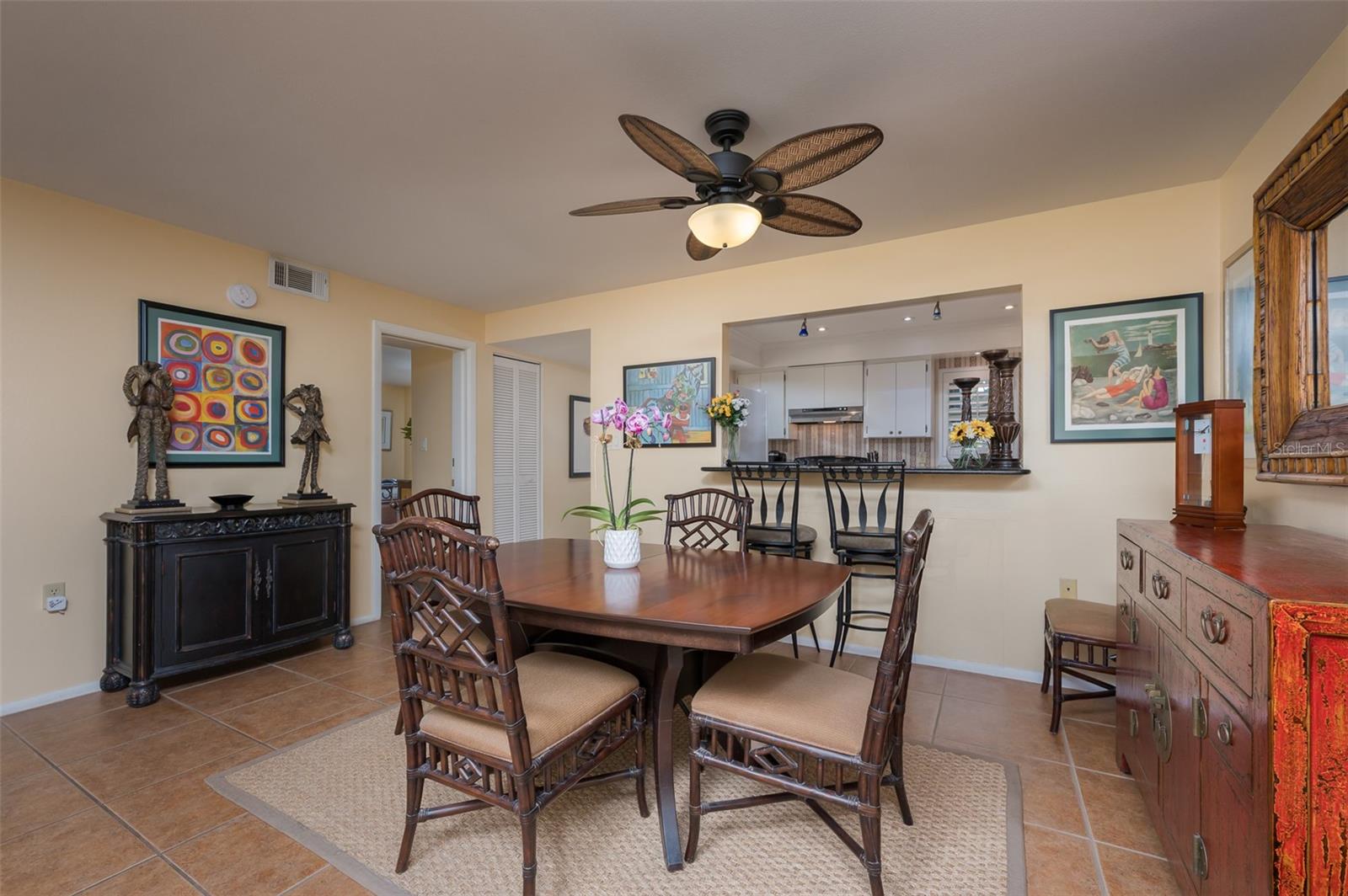 SEAGRAPE INN - Residential