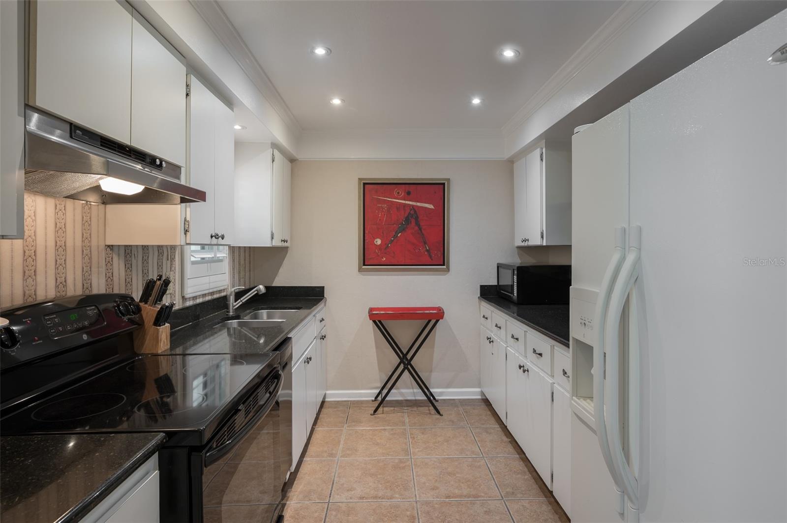 SEAGRAPE INN - Residential