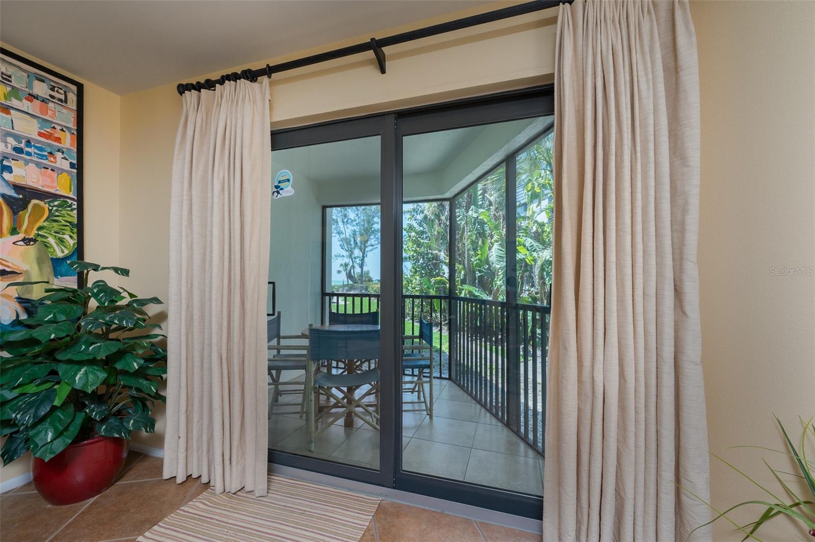 SEAGRAPE INN - Residential