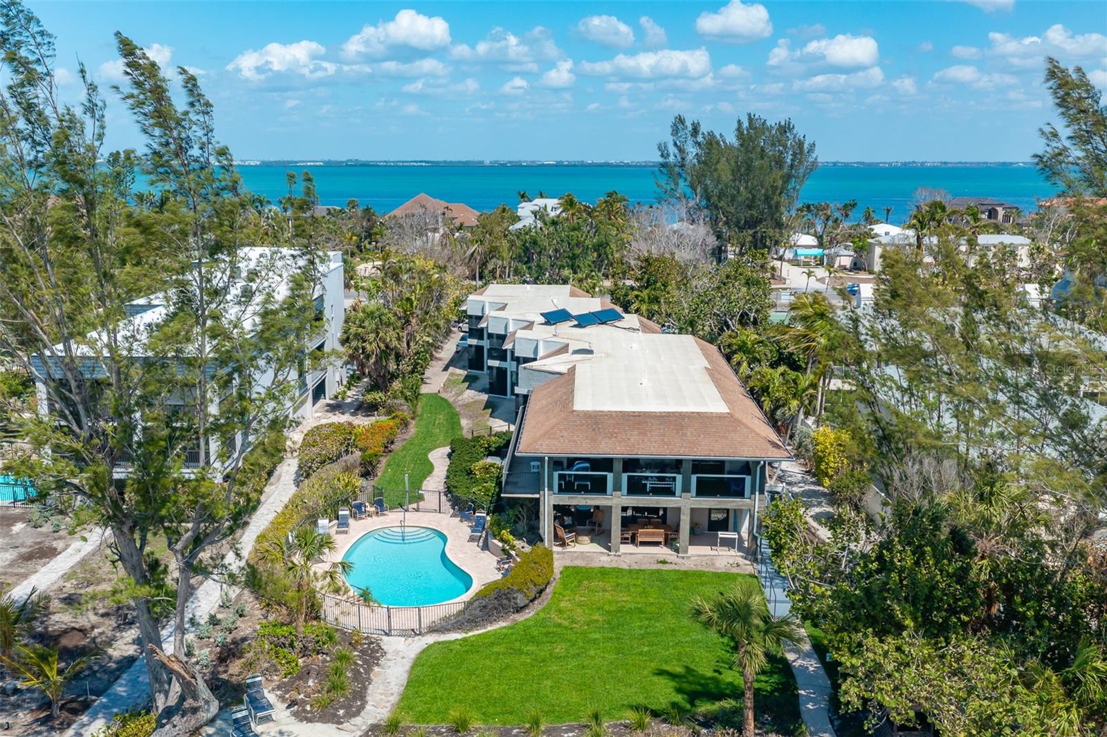 SEAGRAPE INN - Residential