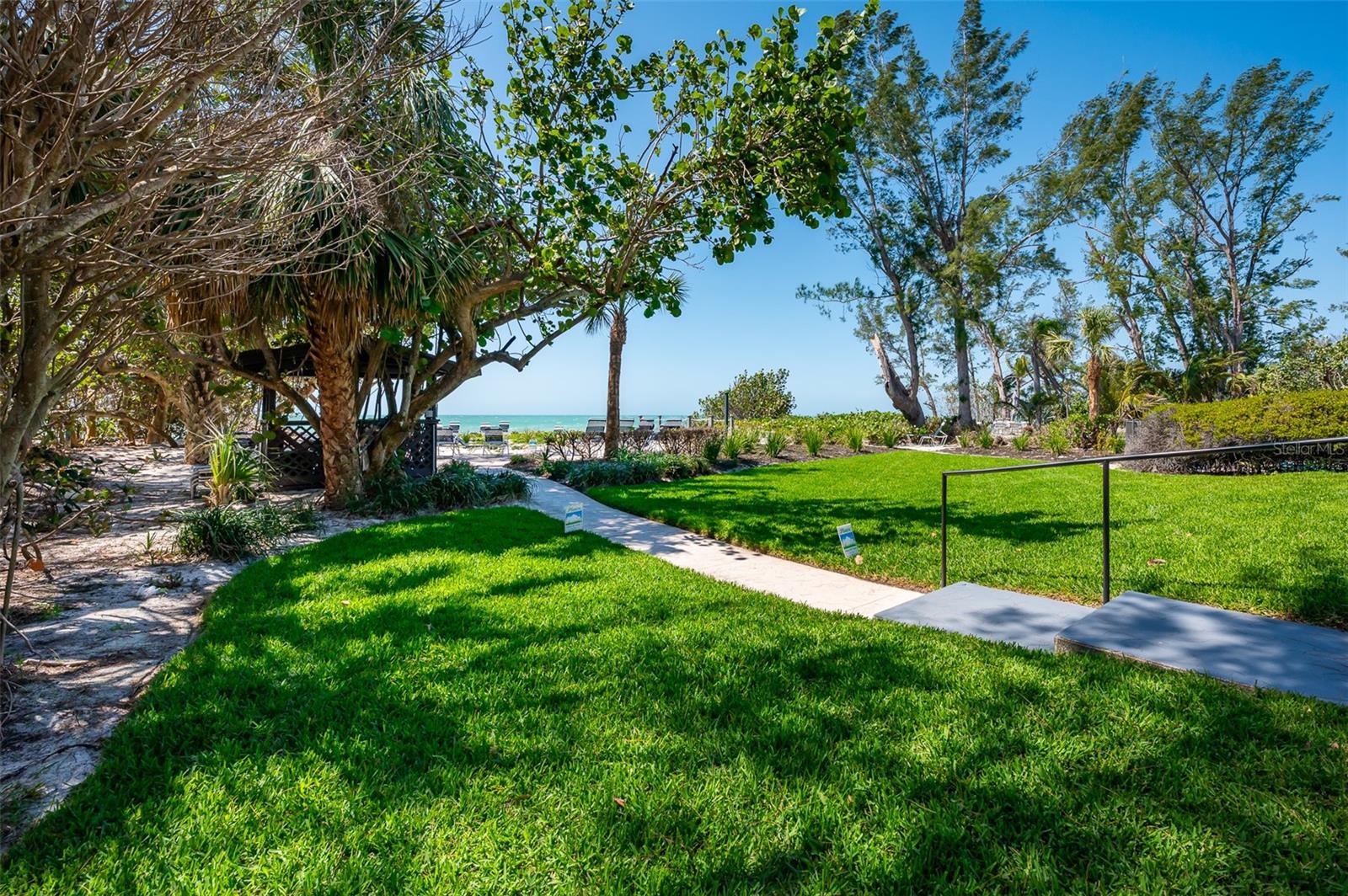 SEAGRAPE INN - Residential