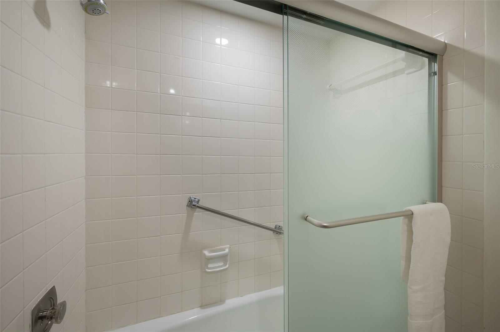 SEAGRAPE INN - Residential