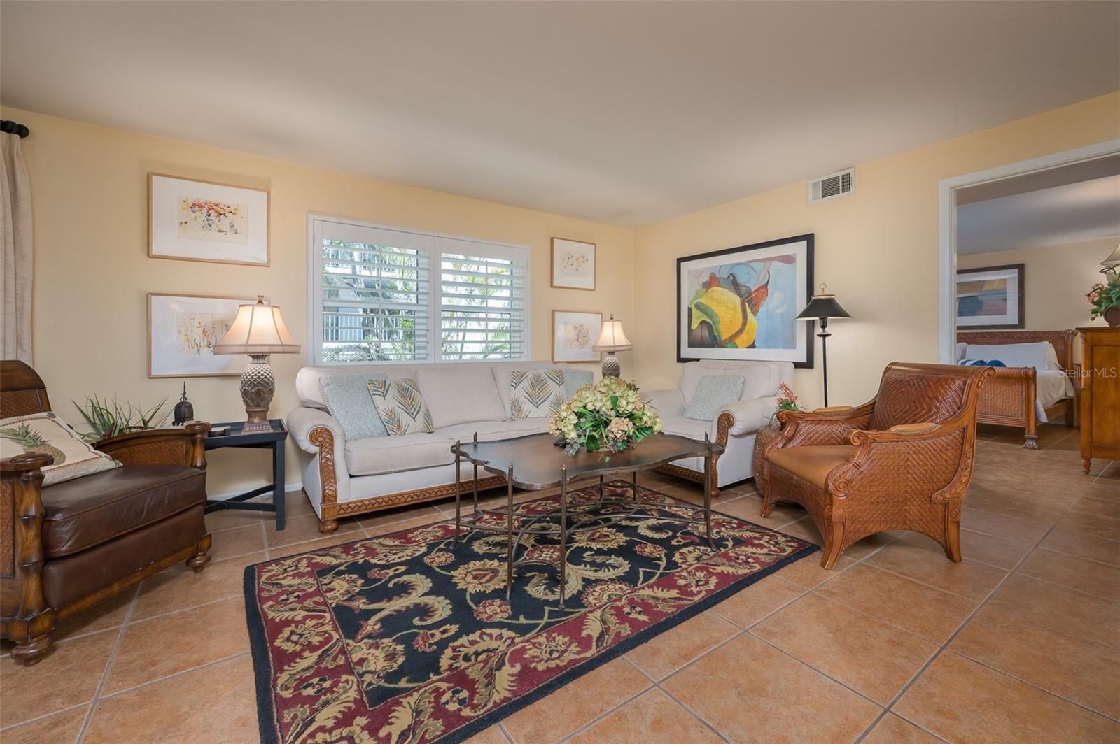 SEAGRAPE INN - Residential