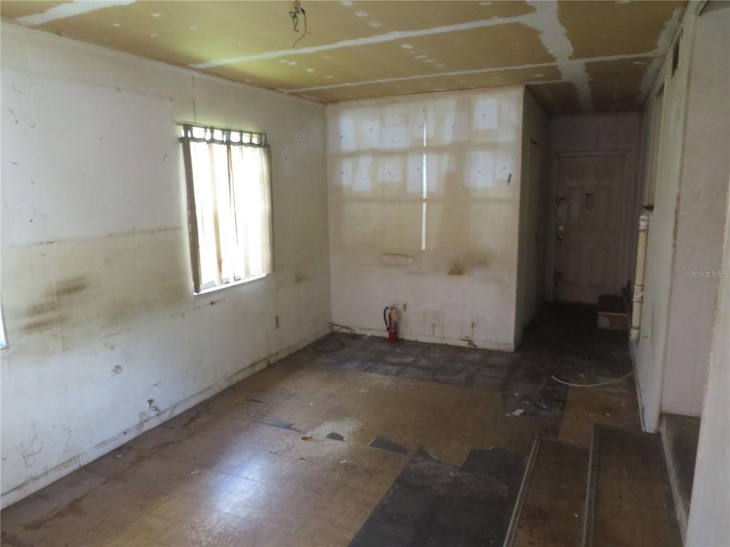 Photo of 4208 N Sandalwood Circle, Tampa, FL 33617 (MLS # TB8307143)