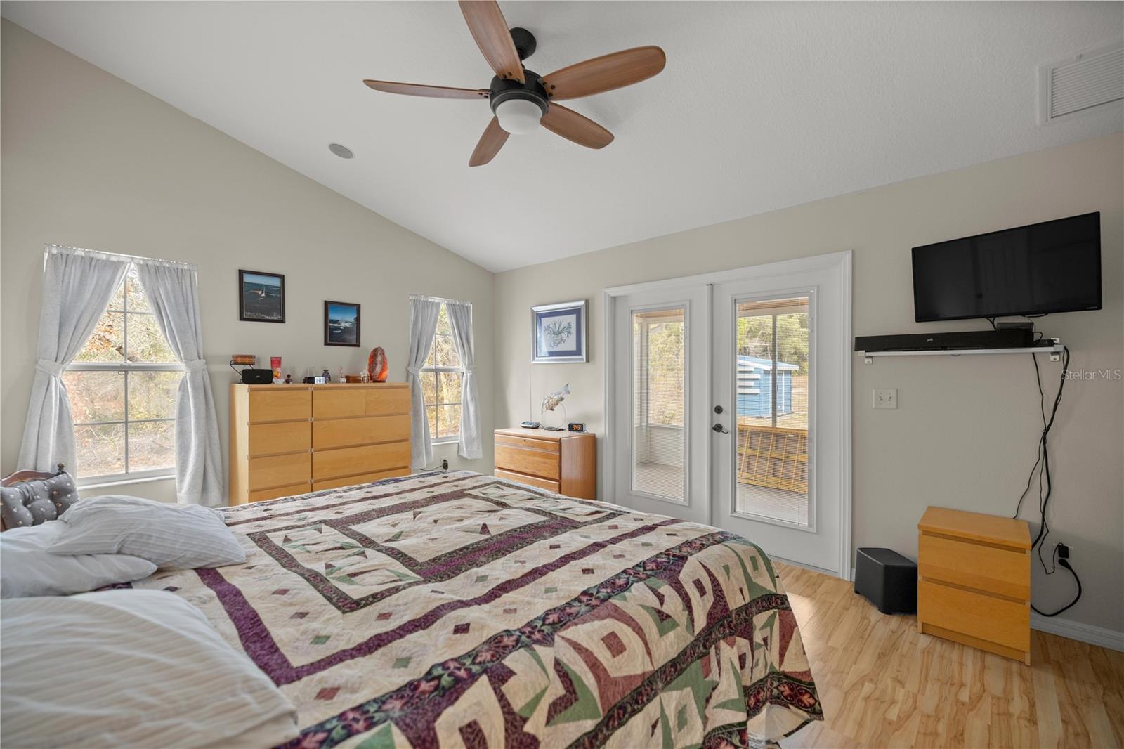 RAINBOW ACRES UN 04 05 - Residential