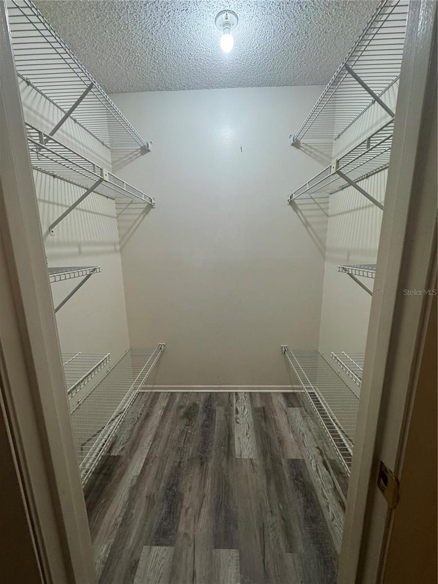 WINDTREE GARDENS CONDO PH 06 - Residential