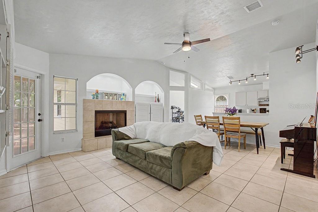 2068 NW 88TH STREET