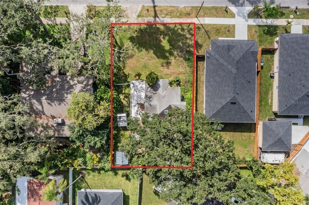 Photo of 7009 N 15th Street, Tampa, FL 33610 (MLS # TB8424418)
