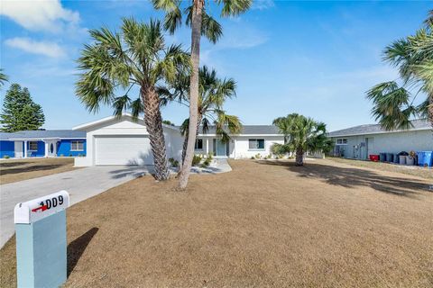 A home in APOLLO BEACH