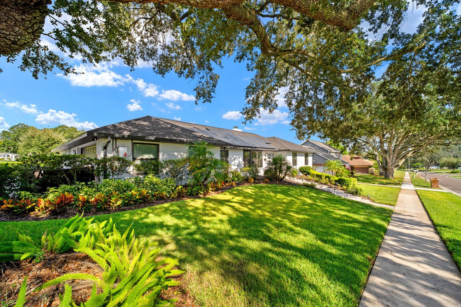 2709 FAIRWAY VIEW DRIVE