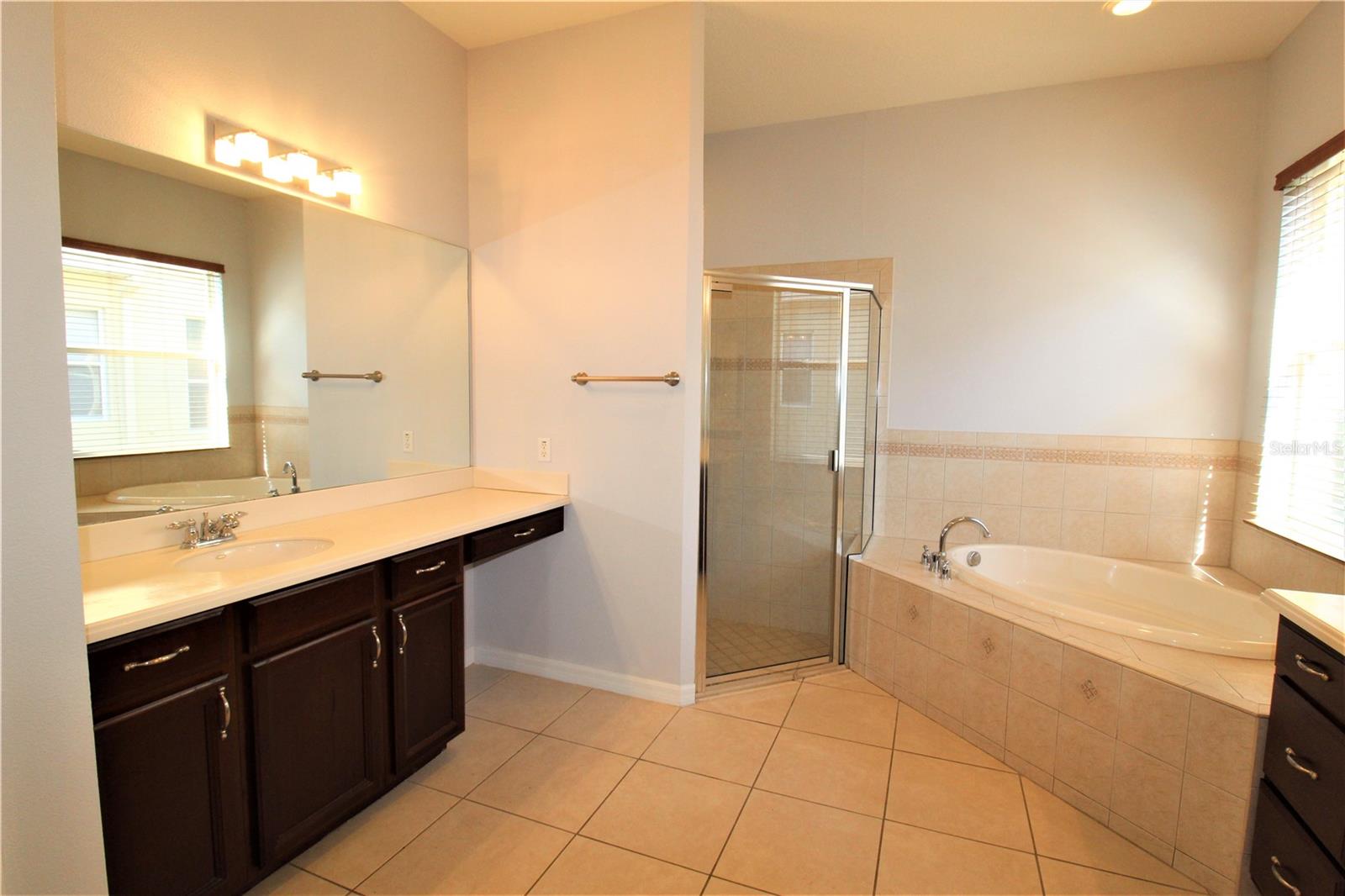 PALMA SOLA TRACE - Residential Lease