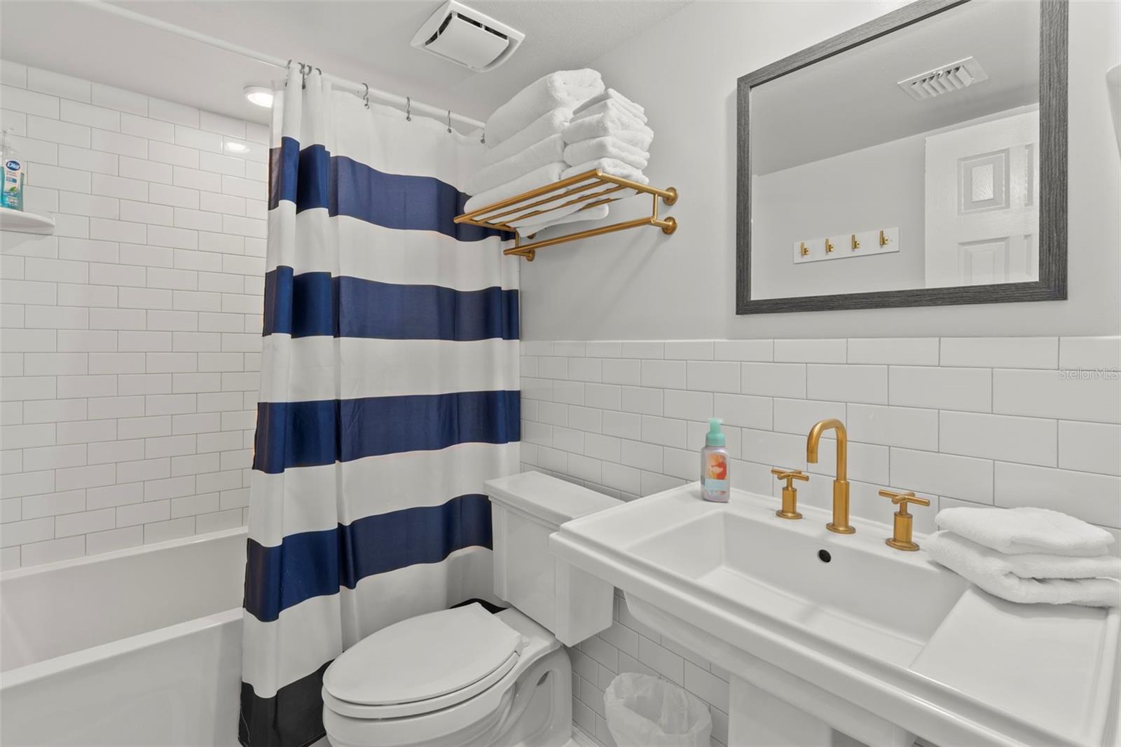 PELICAN - Residential