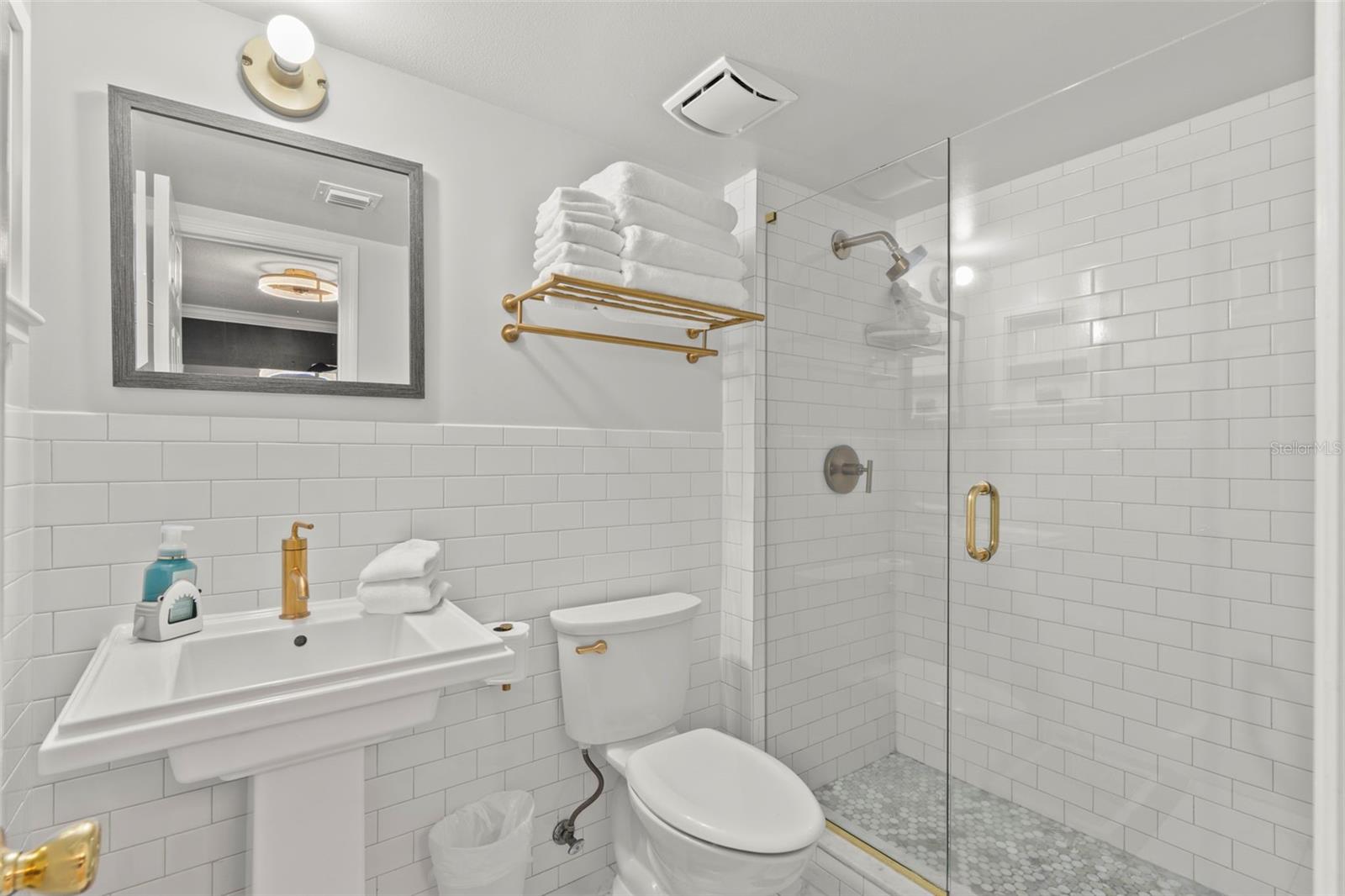 PELICAN - Residential