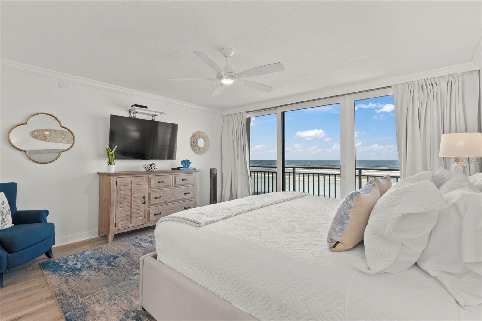 PELICAN - Residential