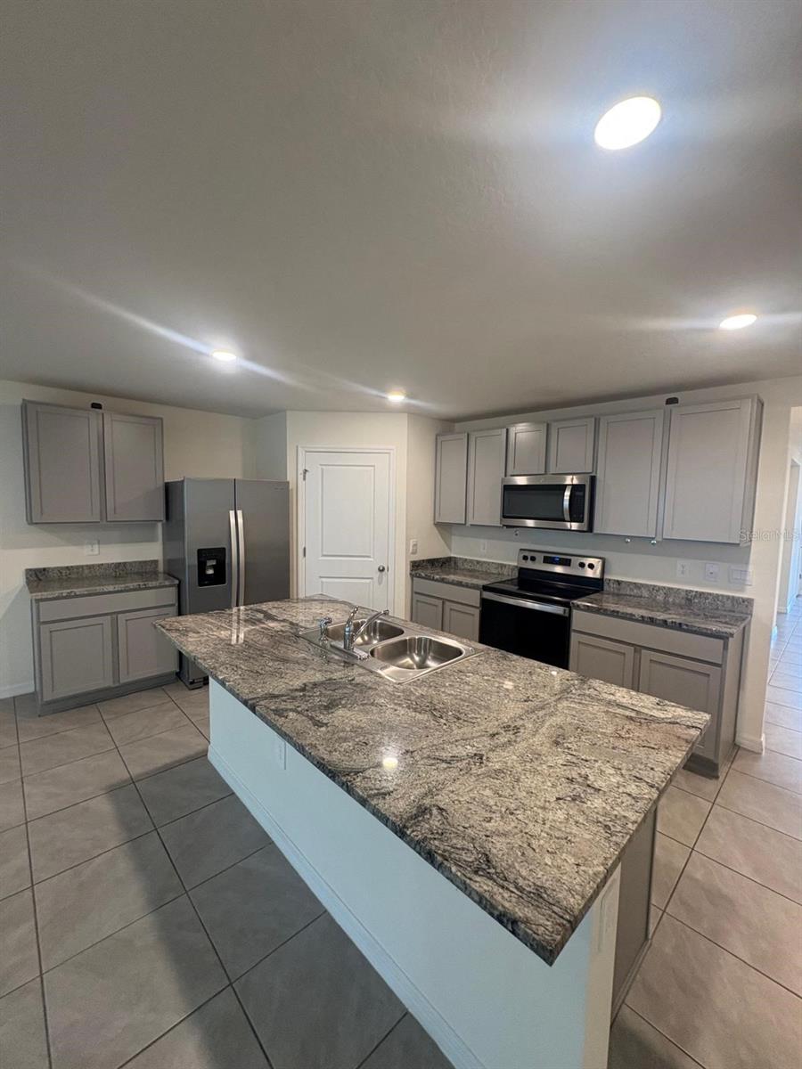 AUTUMN GLEN PH 1 - Residential Lease