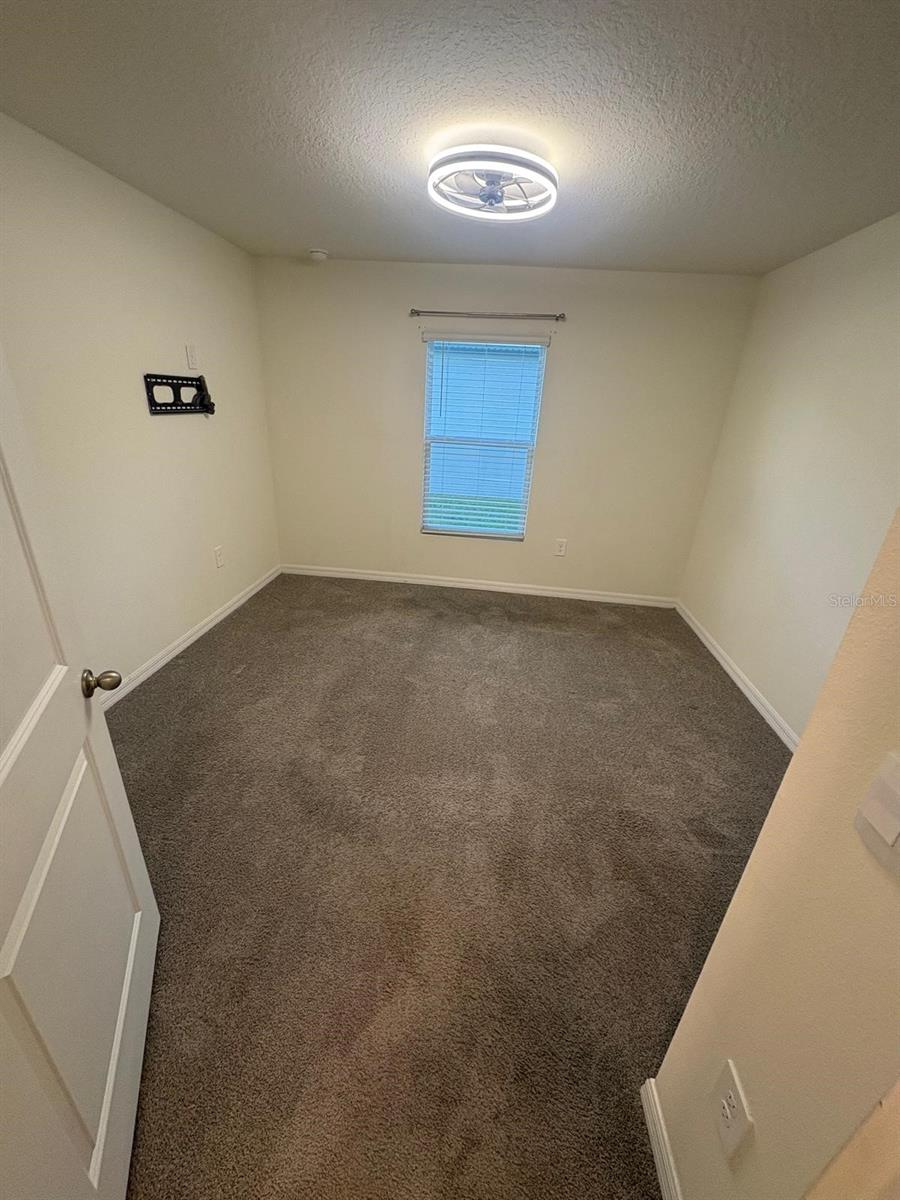 AUTUMN GLEN PH 1 - Residential Lease