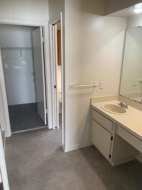 OAKDALE RIVERVIEW ESTATES UN 3 - Residential Lease