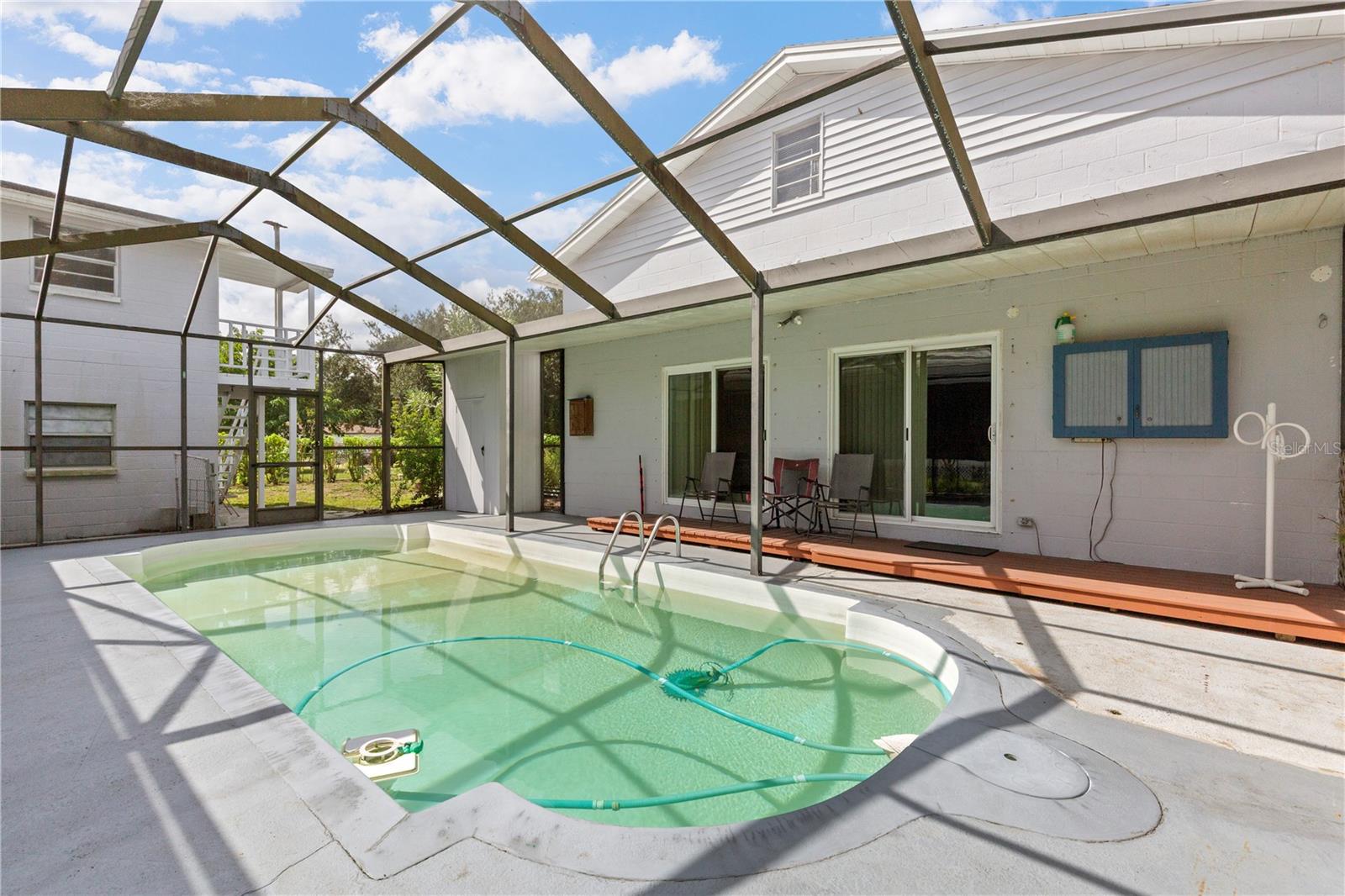 CLEWELL HEIGHTS - Residential