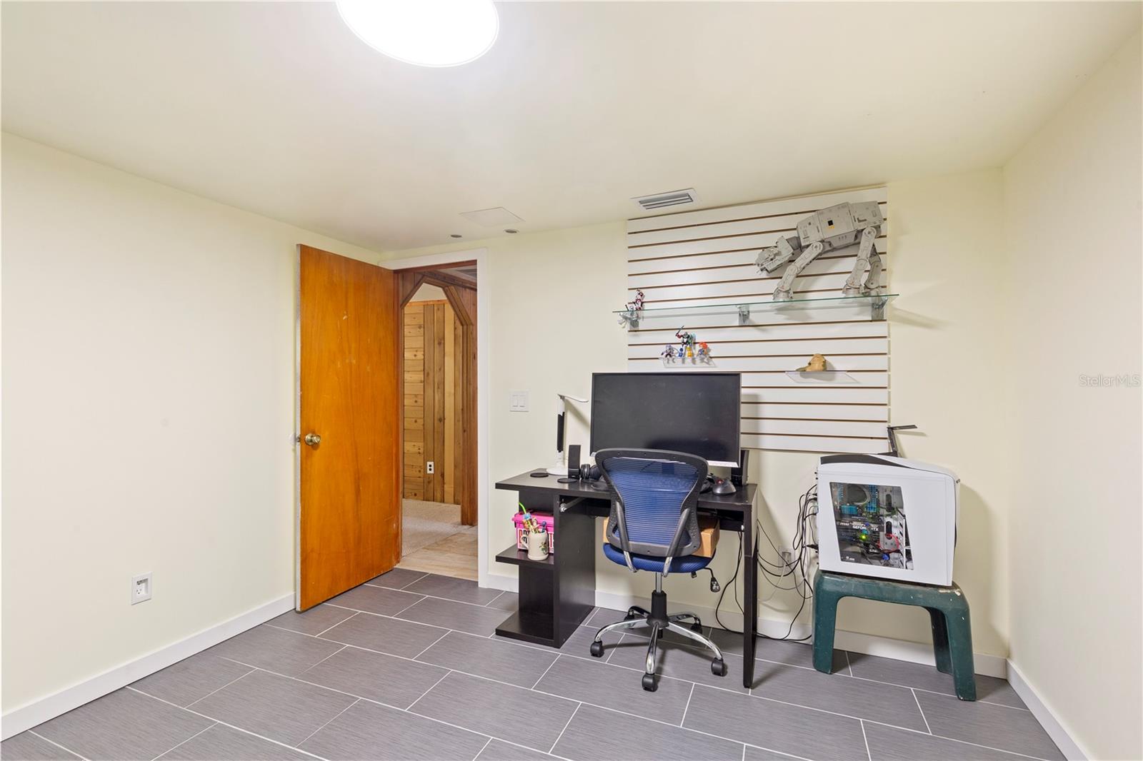 CLEWELL HEIGHTS - Residential