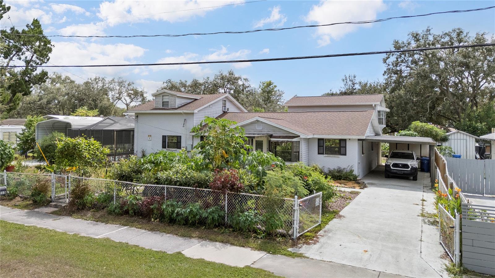 CLEWELL HEIGHTS - Residential