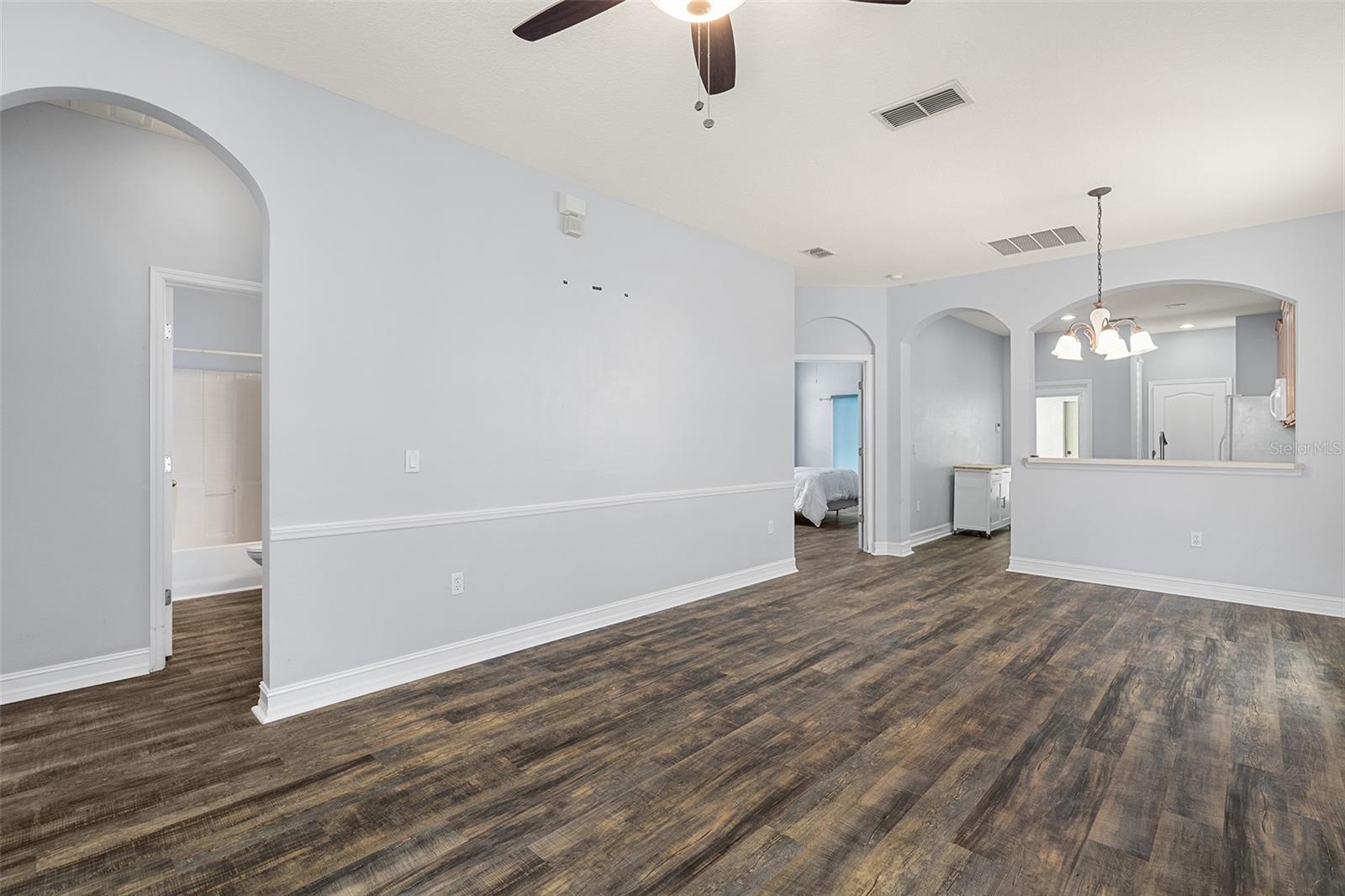3333 BRACKEN FERN DR