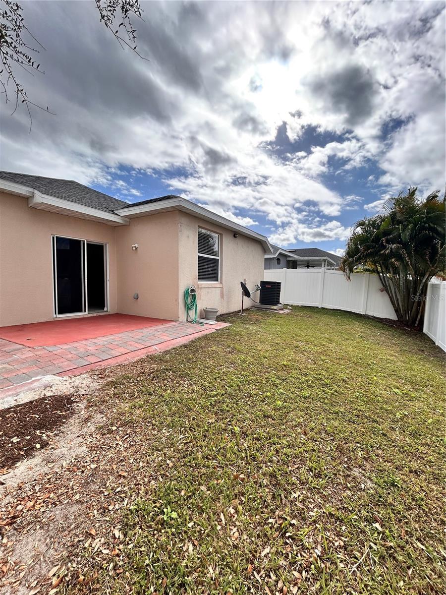 MARIPOSA - Residential Lease