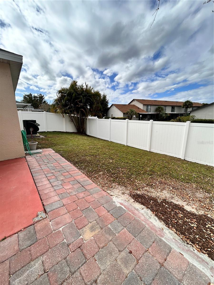 MARIPOSA - Residential Lease