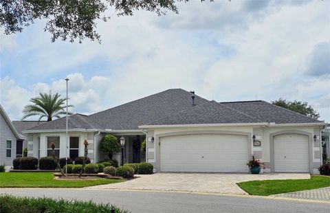 Photo of 17842 SE 86th Auburn Avenue, The Villages, FL 32162 (MLS # OM727069)