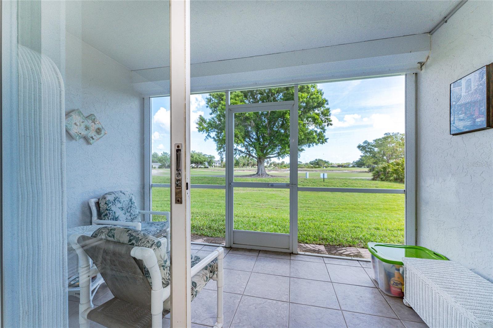 FAIRWAY VILLAS - Residential