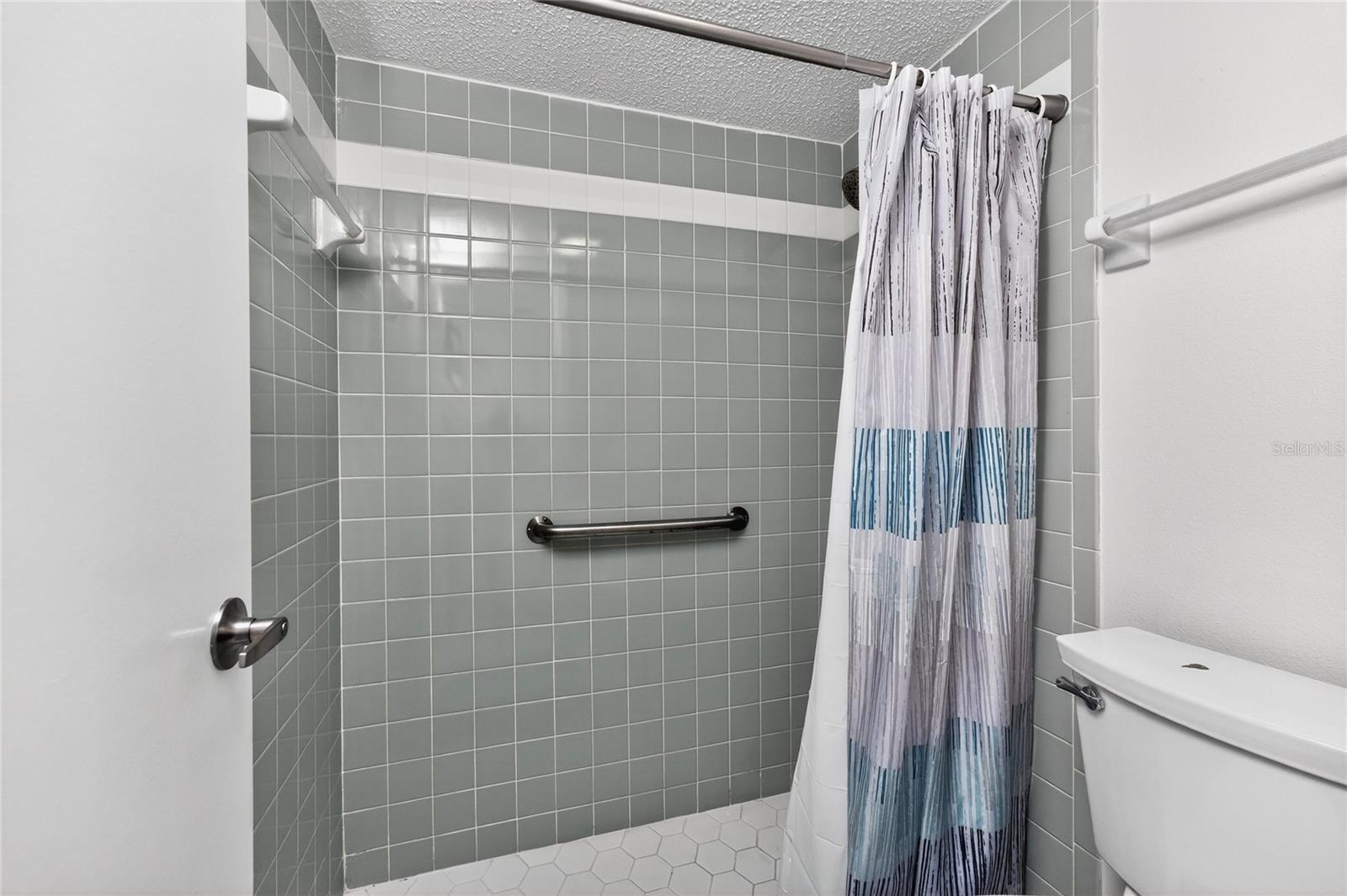 FAIRWAY VILLAS - Residential