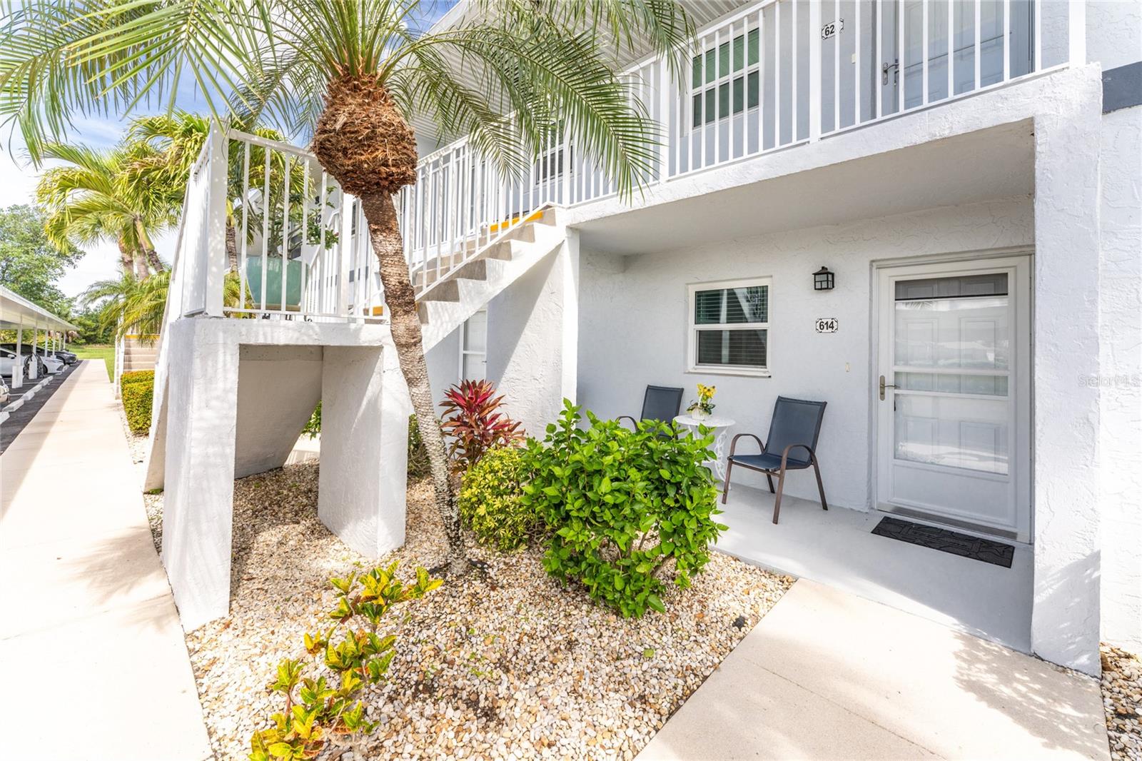 FAIRWAY VILLAS - Residential