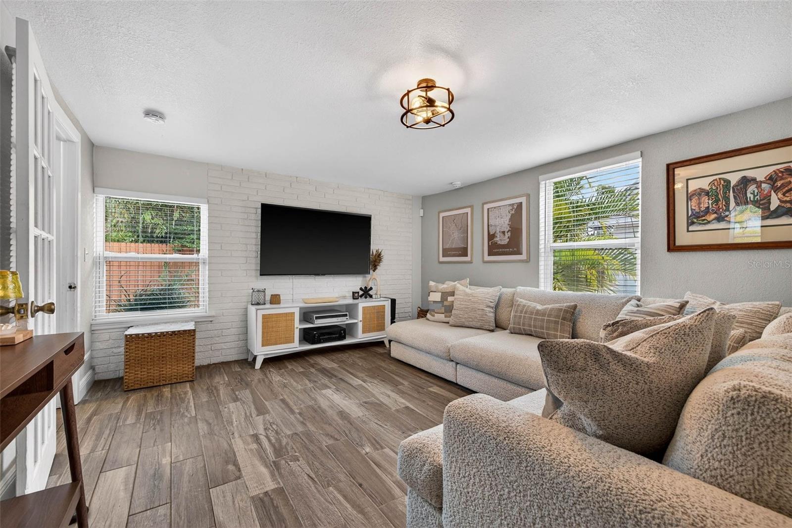 SPRING HILL REV - Residential