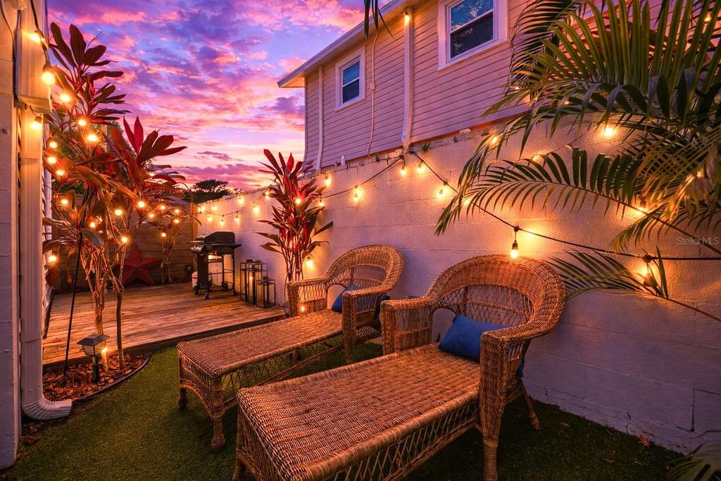 Photo of 718 26th Avenue N, St Petersburg, FL 33704 (MLS # TB8460829)