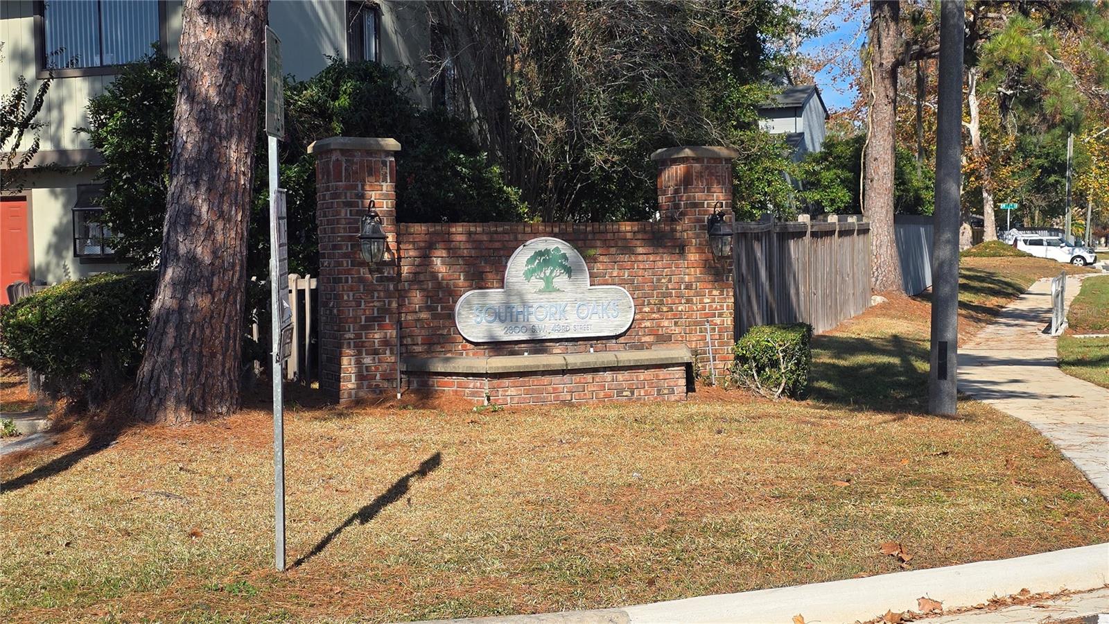 SOUTHFORK OAKS - Residential