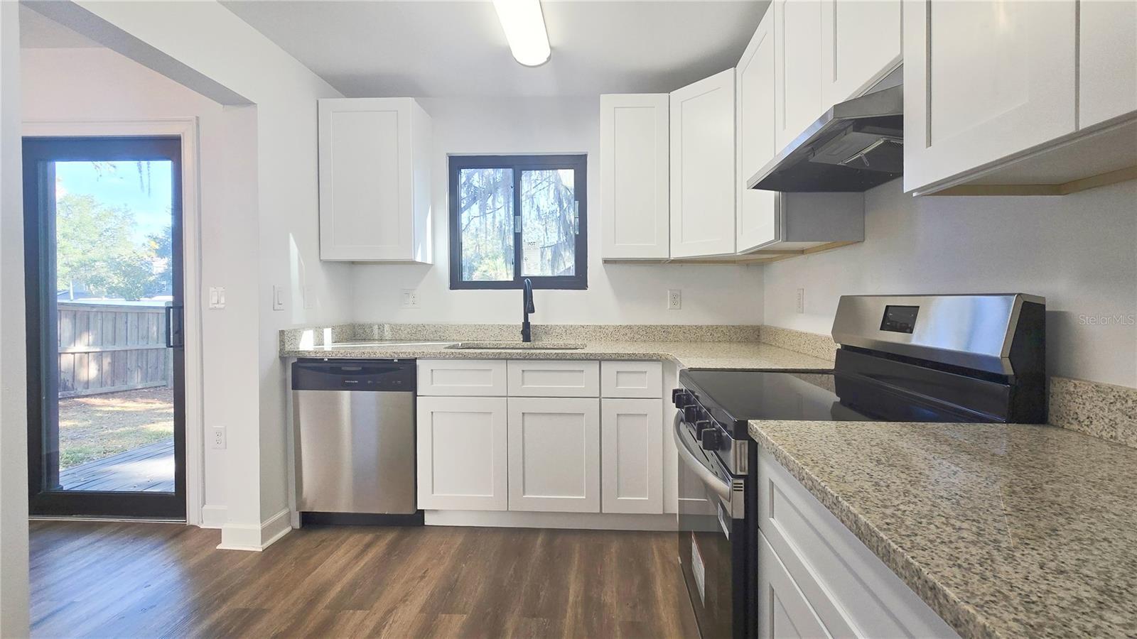 SOUTHFORK OAKS - Residential