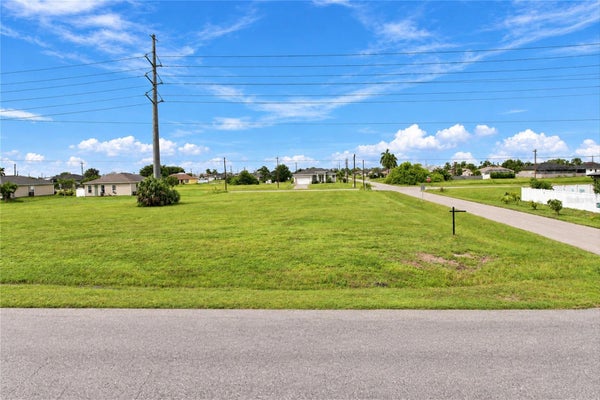 328 NW 24TH AVE, CAPE CORAL, FL 33993 - Image 7ba16209cb8d9e1c6600a2f9407c94ea/2581610460
