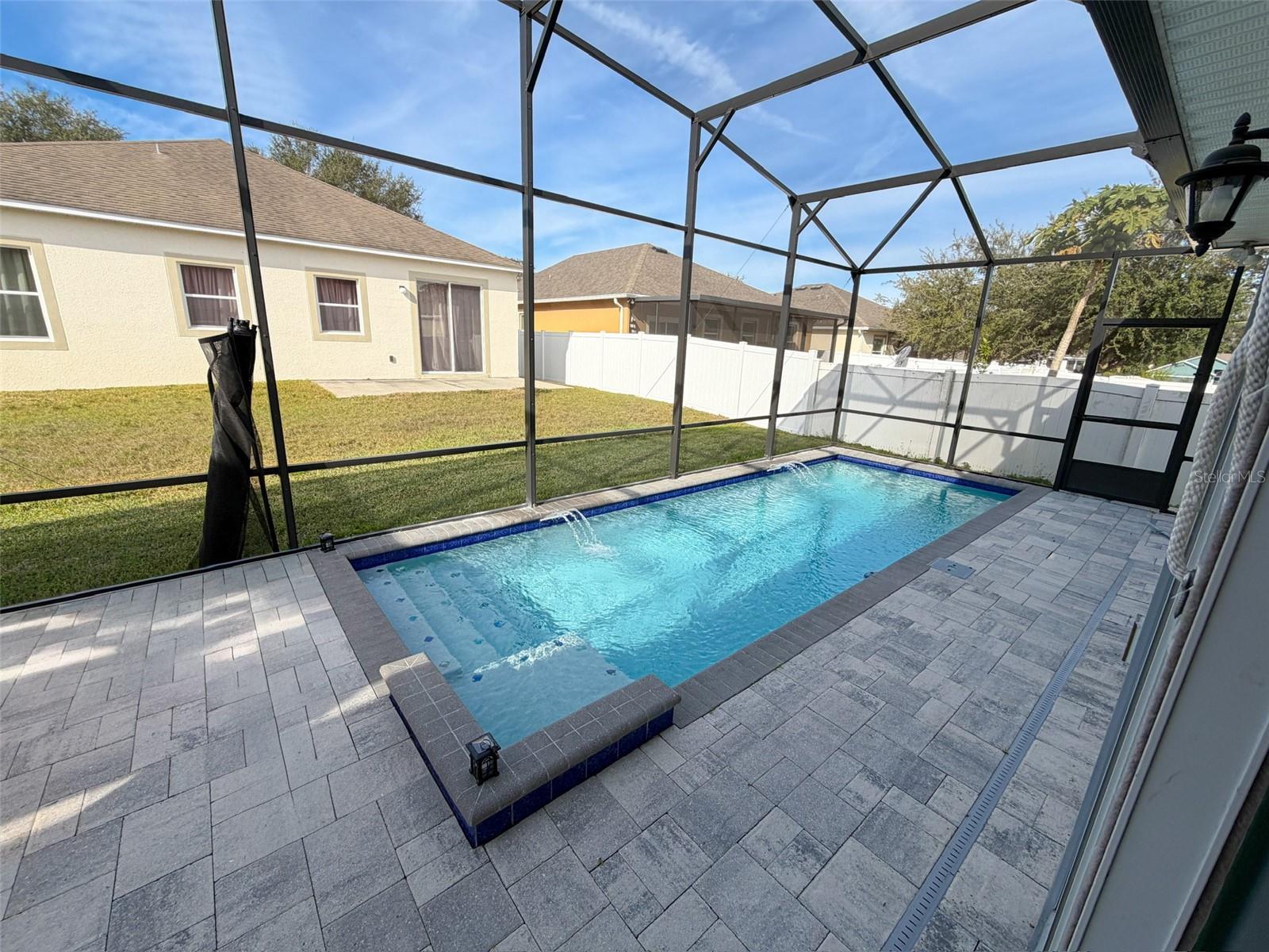 LEESBURG OVERLOOK AT LAKE GRIFFIN - Residential Lease