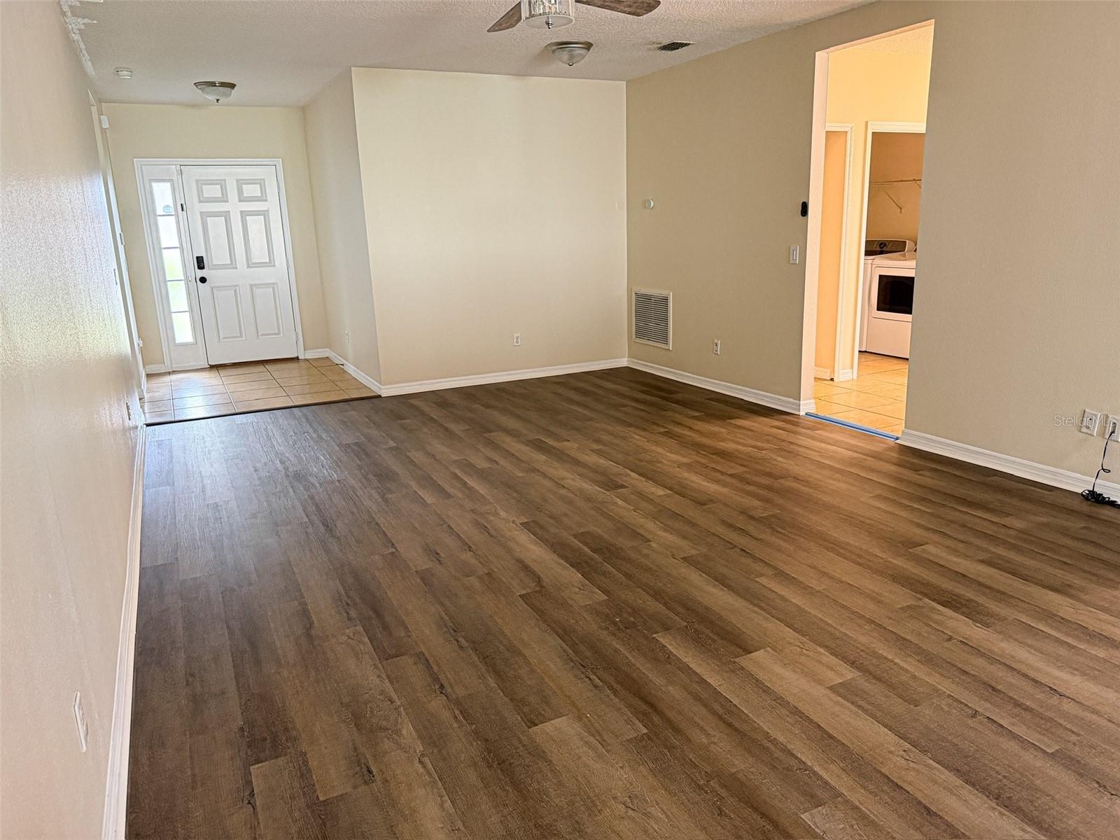 LEESBURG OVERLOOK AT LAKE GRIFFIN - Residential Lease