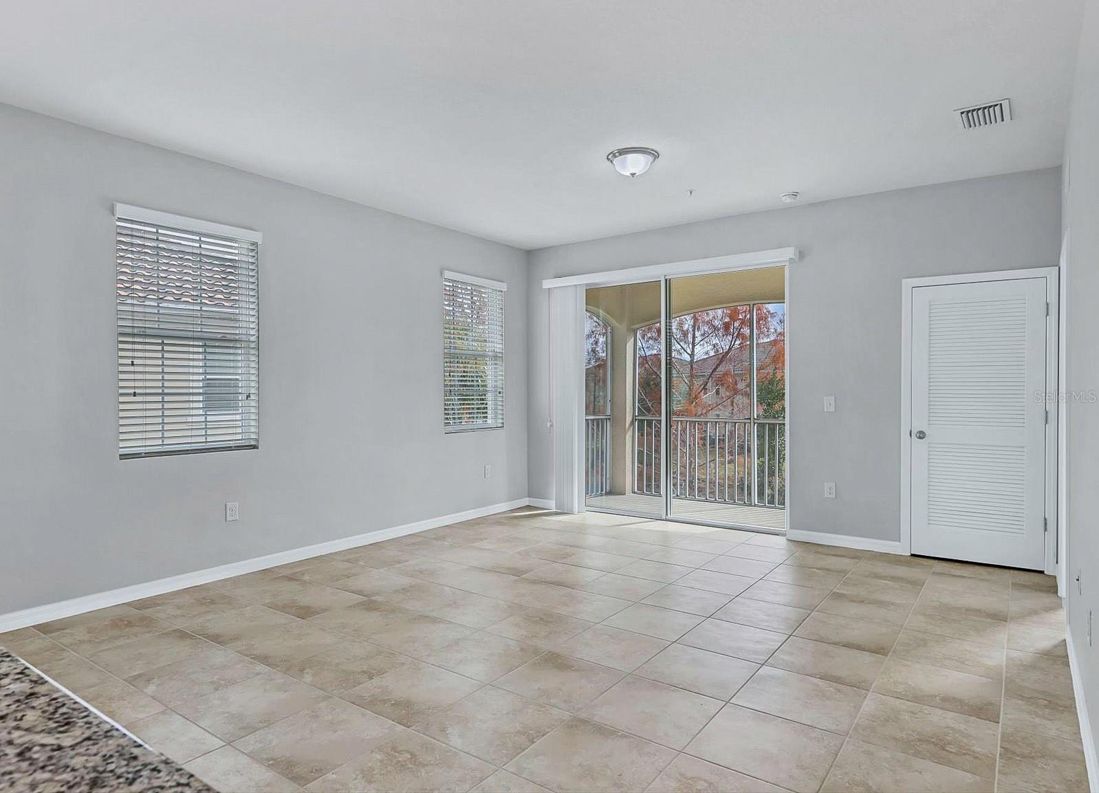 SOLEIL PH 44 - Residential