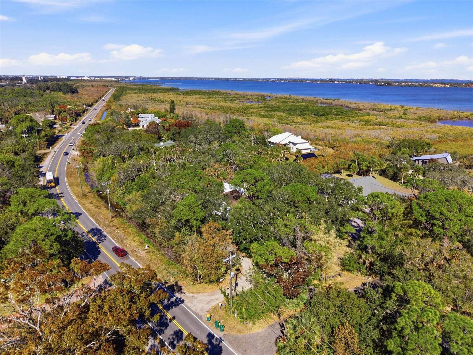 PART OF GOVT LOT 8 E OF S COURTENAY PKWY AS DES IN - Residential