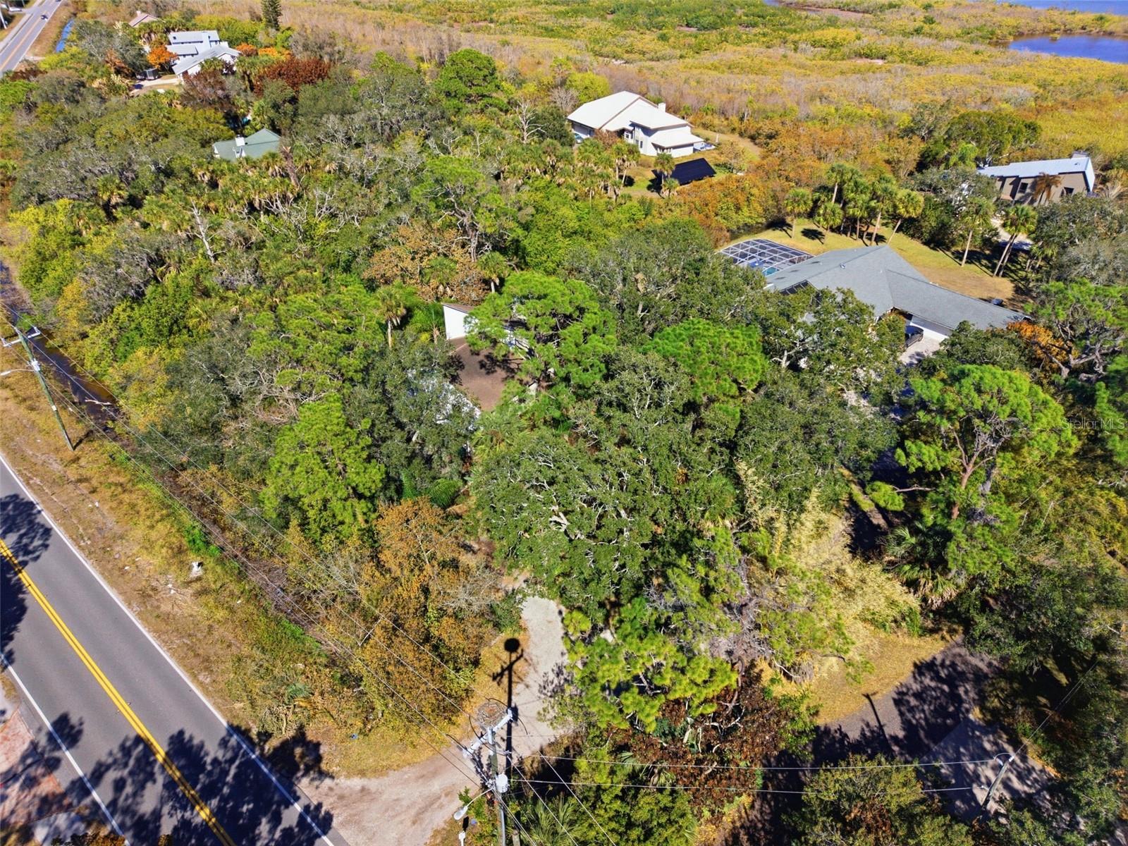 PART OF GOVT LOT 8 E OF S COURTENAY PKWY AS DES IN - Residential