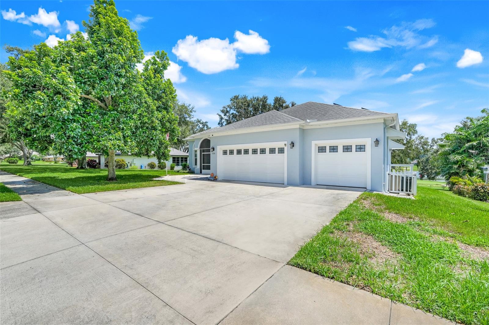 8528 DORAL DRIVE