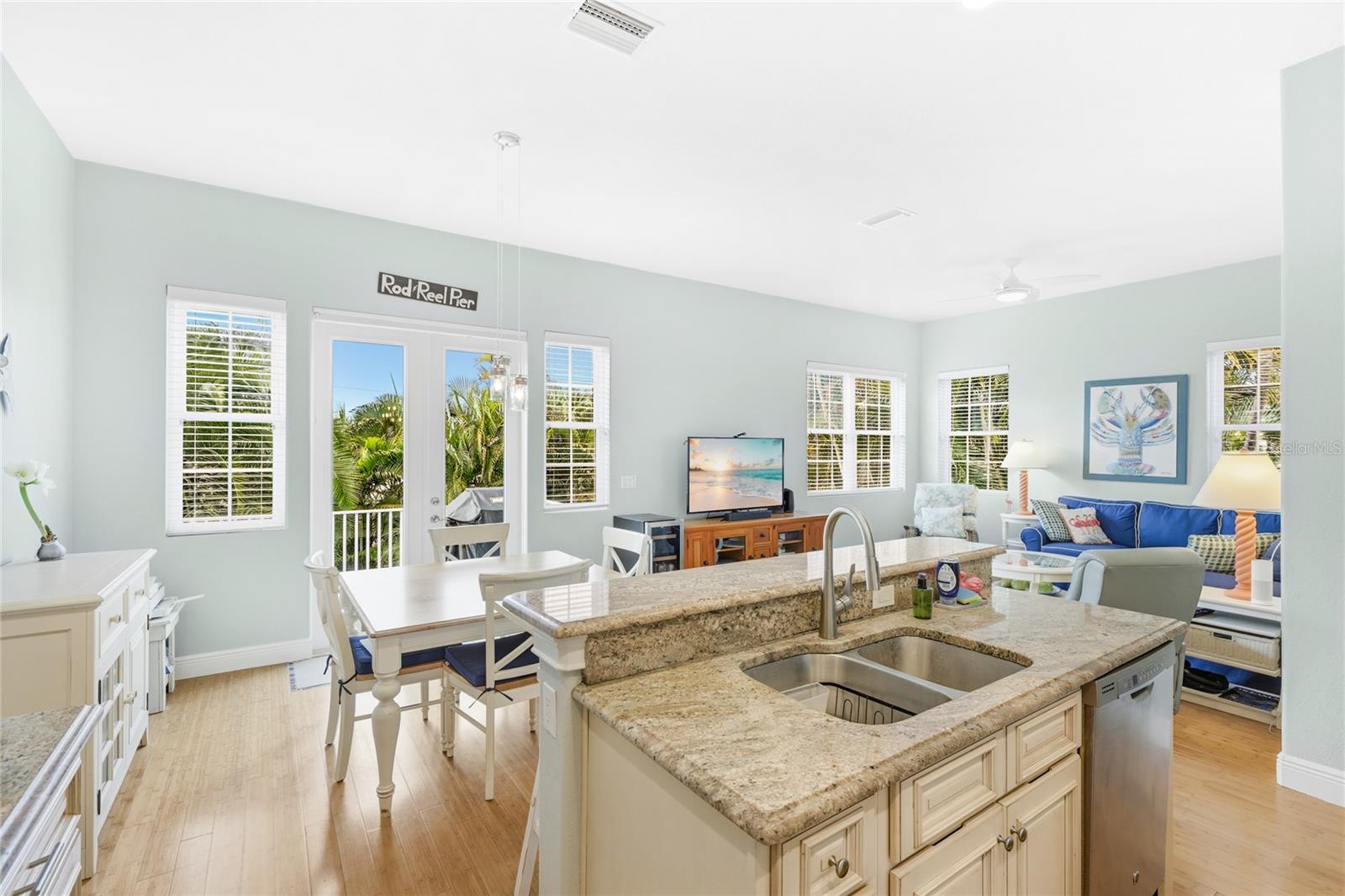 ANNA MARIA BEACHWALK - Residential