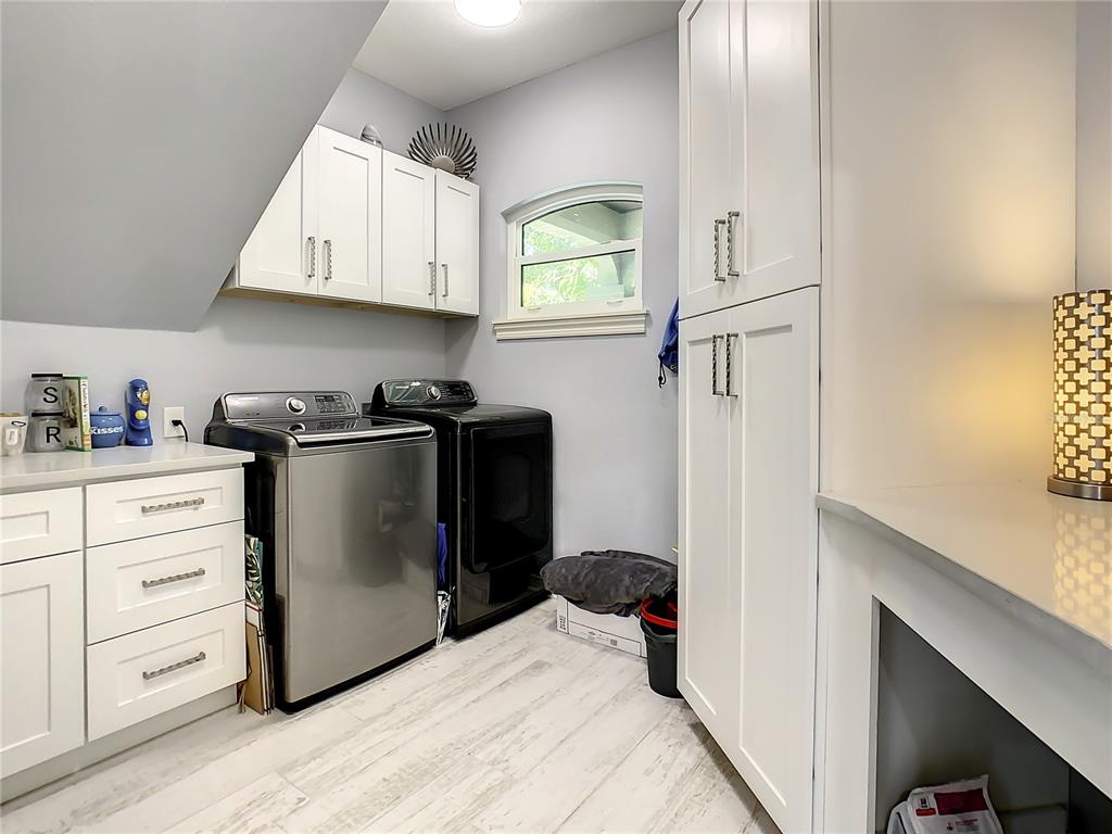 SIESTA BEACH - Residential