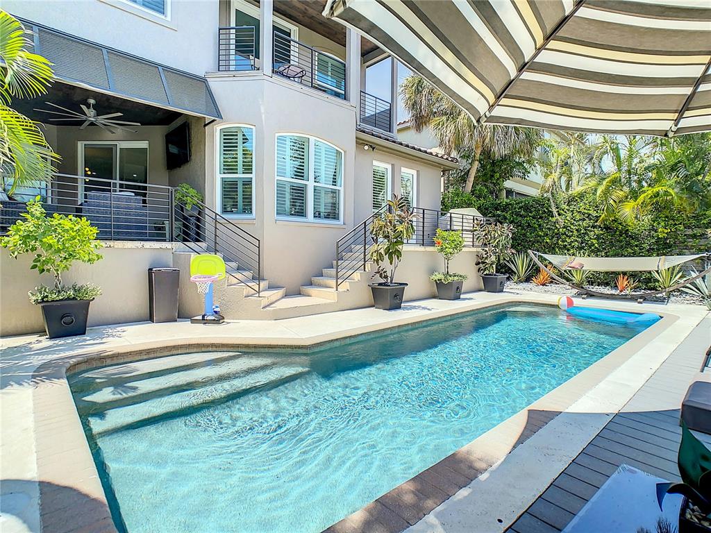 SIESTA BEACH - Residential