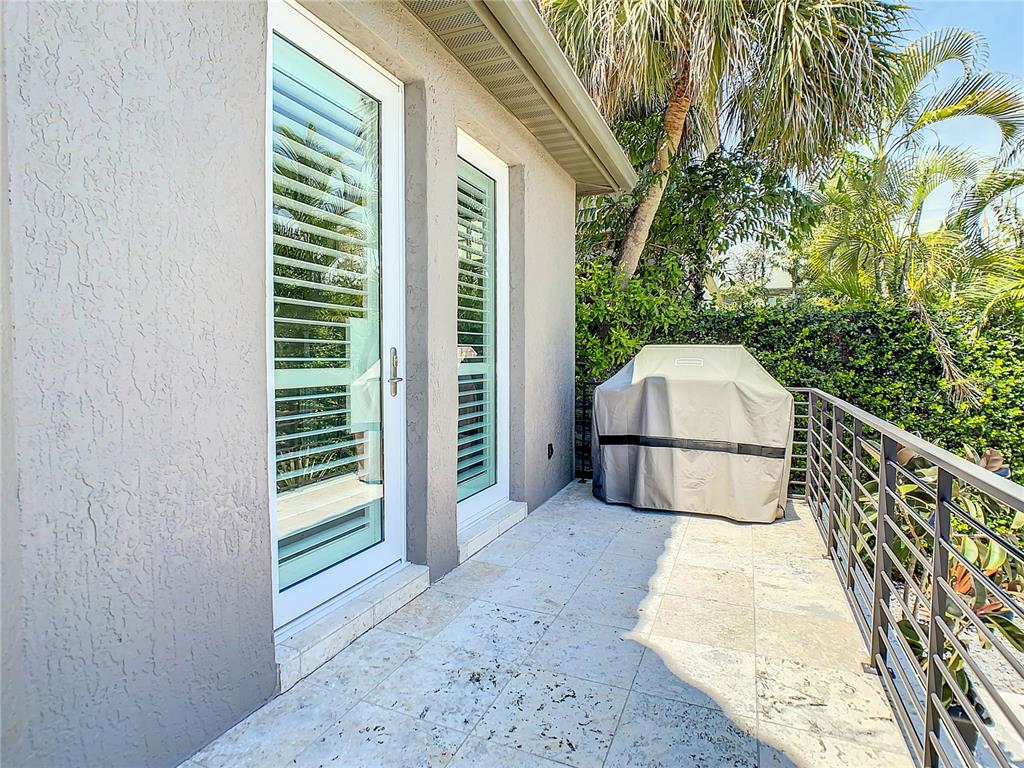 SIESTA BEACH - Residential