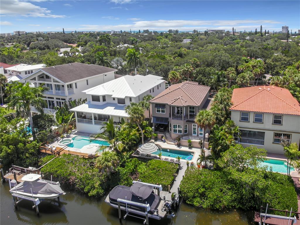 SIESTA BEACH - Residential